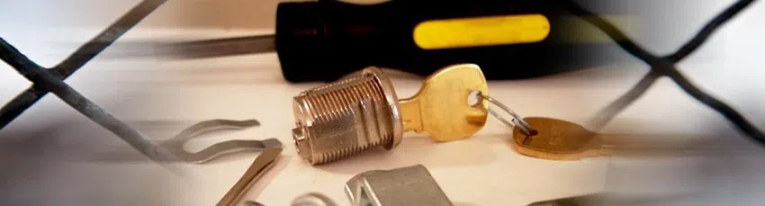 community Locksmith Store Minneapolis, MN 612-584-2588 - changing-locks